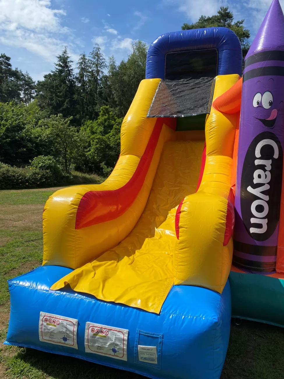 Spring Events: Crayon springkasteel foto4